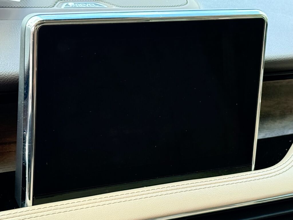 Thumbnail: 2020 Lincoln Corsair - 7