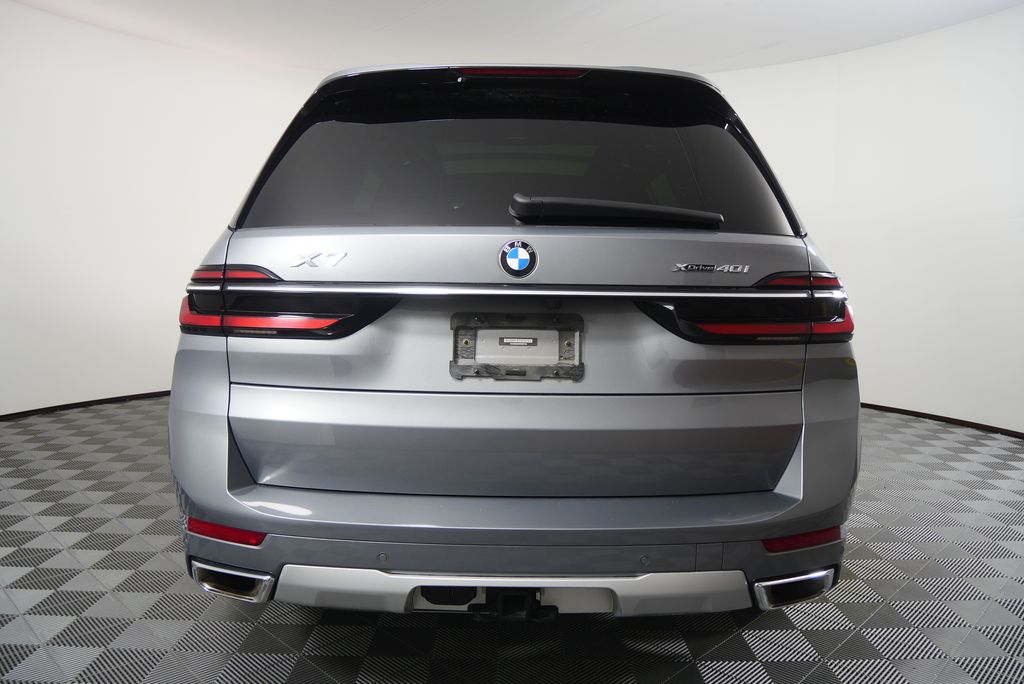 Thumbnail: 2023 BMW X7 - 4