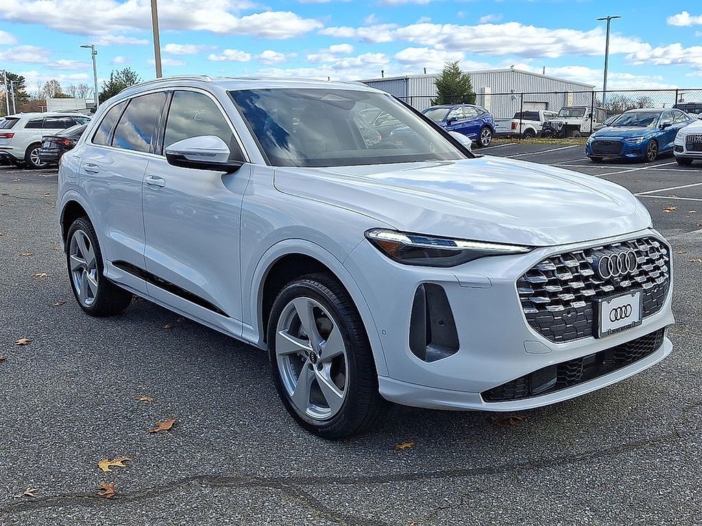 Thumbnail: 2025 Audi Q5 - 2