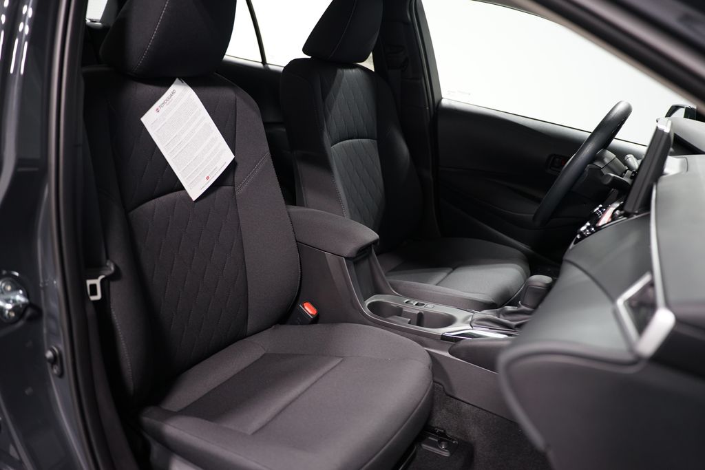 2025 Toyota Corolla LE 25