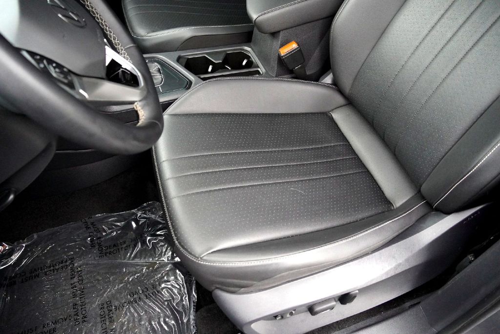 Used Car 2023 Volkswagen Tiguan  2.0t Se R-line Black For Sale Under $25,000 In Taylor, Texas