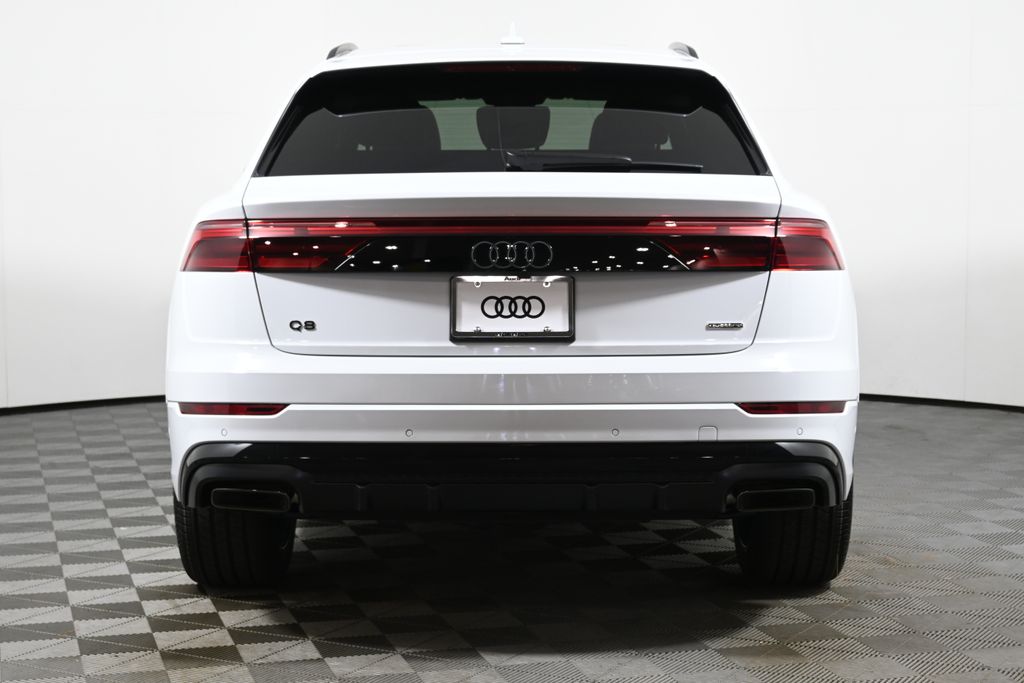 Thumbnail: 2026 Audi Q8 - 6