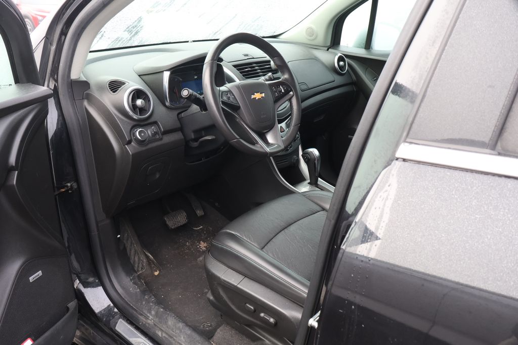 Thumbnail: 2016 Chevrolet Trax - 7