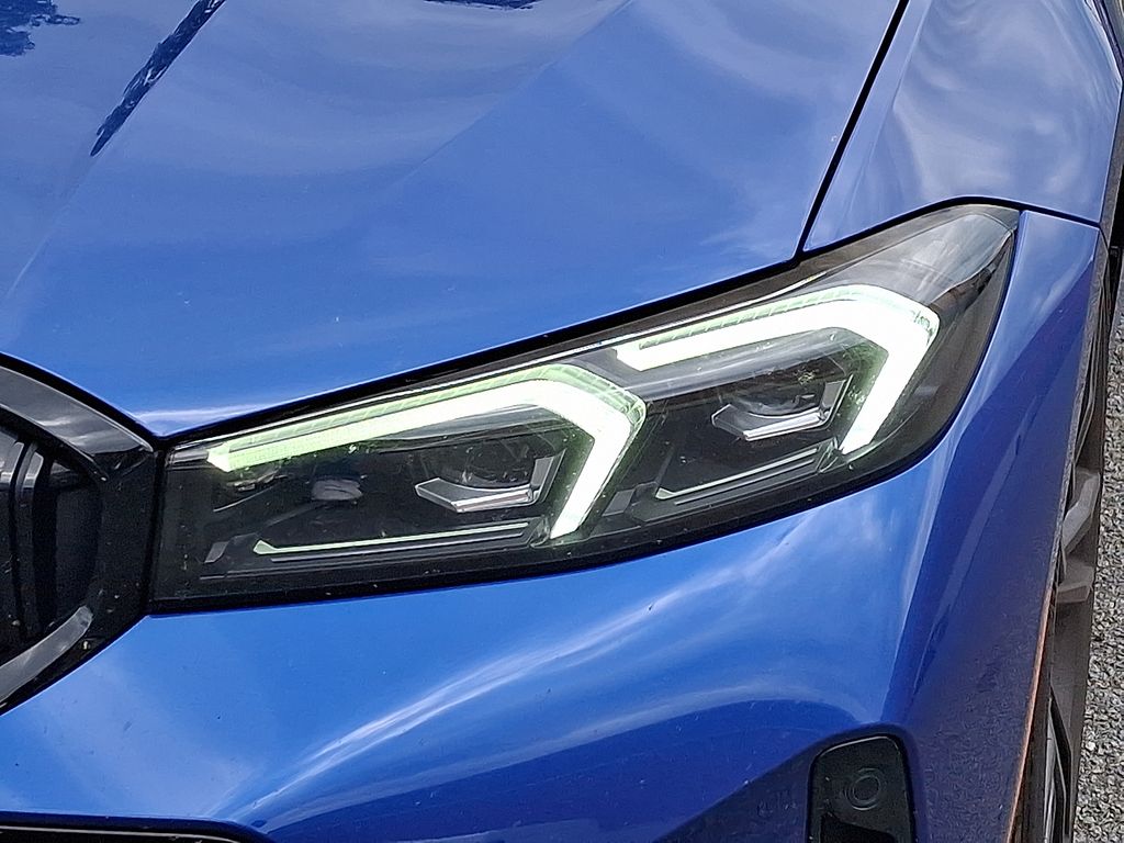2023 BMW 3 Series 330i xDrive 9