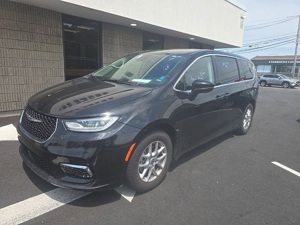 2023 Chrysler Pacifica Touring L FWD
