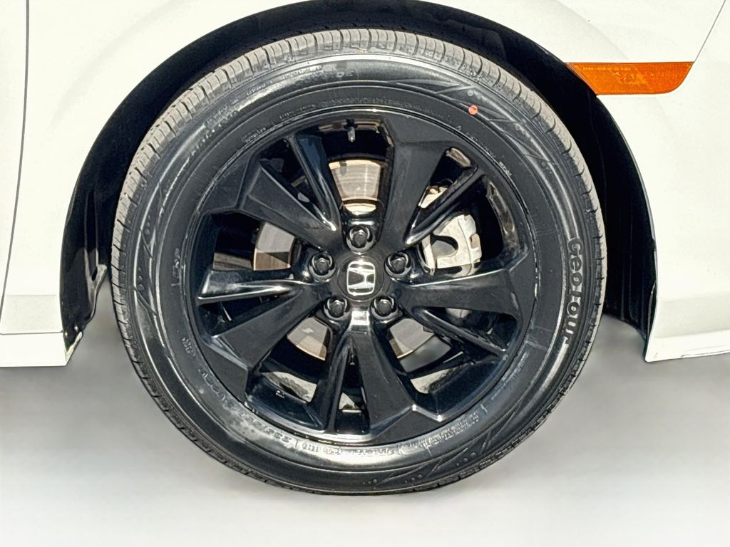 Thumbnail: 2023 Honda Odyssey - 31