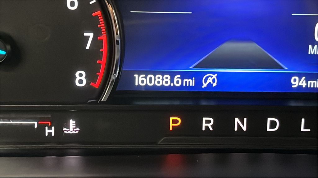Used 2023 Stone Blue Metallic Ford XLT image 10