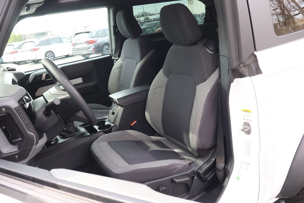 Thumbnail: 2022 Ford Bronco - 14