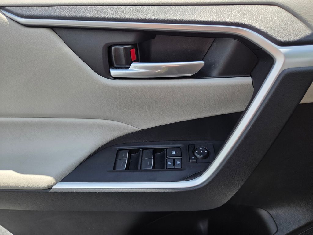 Used 2025 Toyota RAV4 SUV