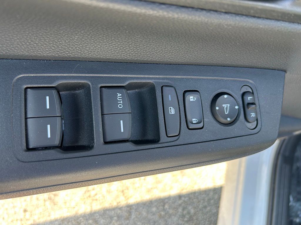 Thumbnail: 2024 Honda CR-V - 16