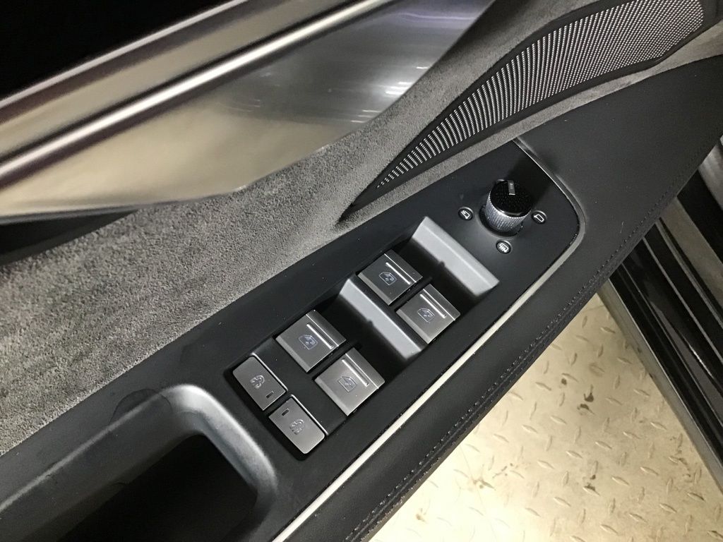 Used 2020 Black Audi 4.0T image 30