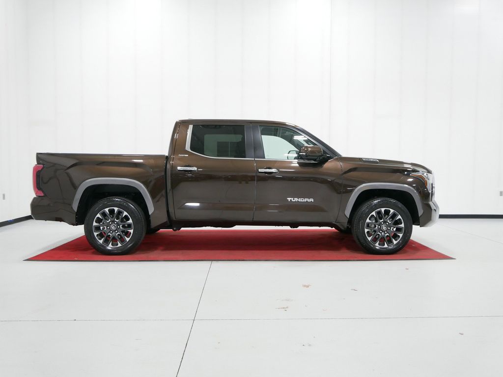2025 Toyota Tundra Limited - Photo 4