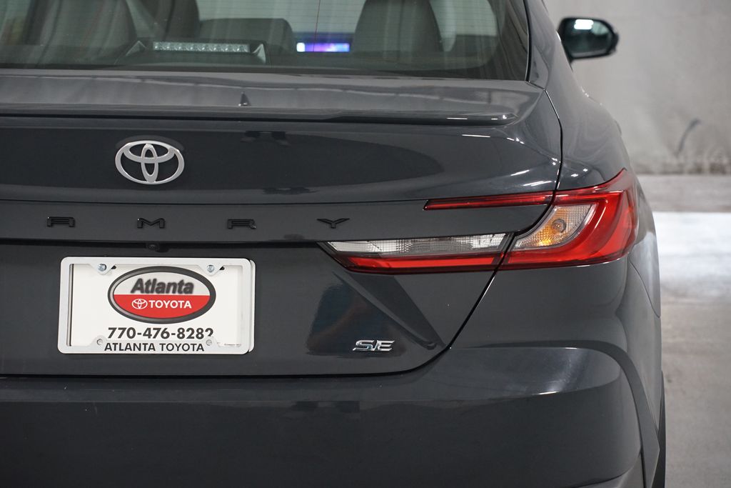 Thumbnail: 2025 Toyota Camry - 10
