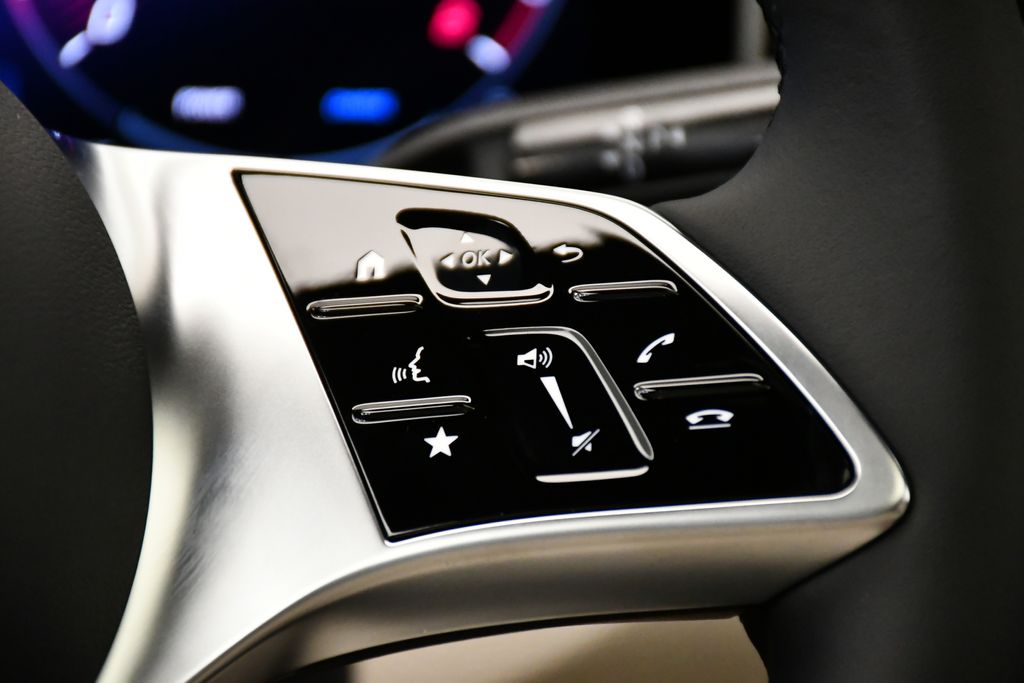 Thumbnail: 2026 Mercedes-Benz GLC - 23