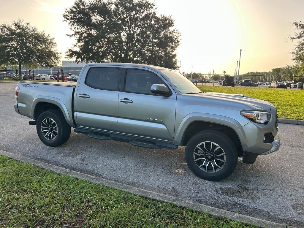 Thumbnail: 2022 Toyota Tacoma - 7