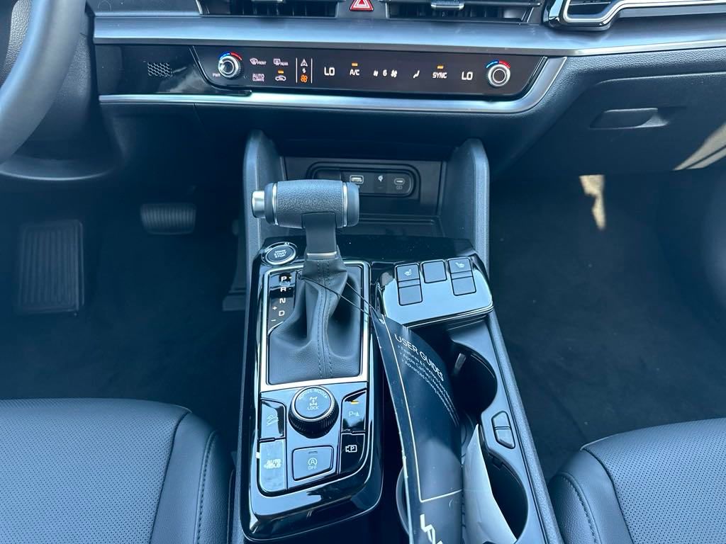 2025 Kia Sportage EX photo