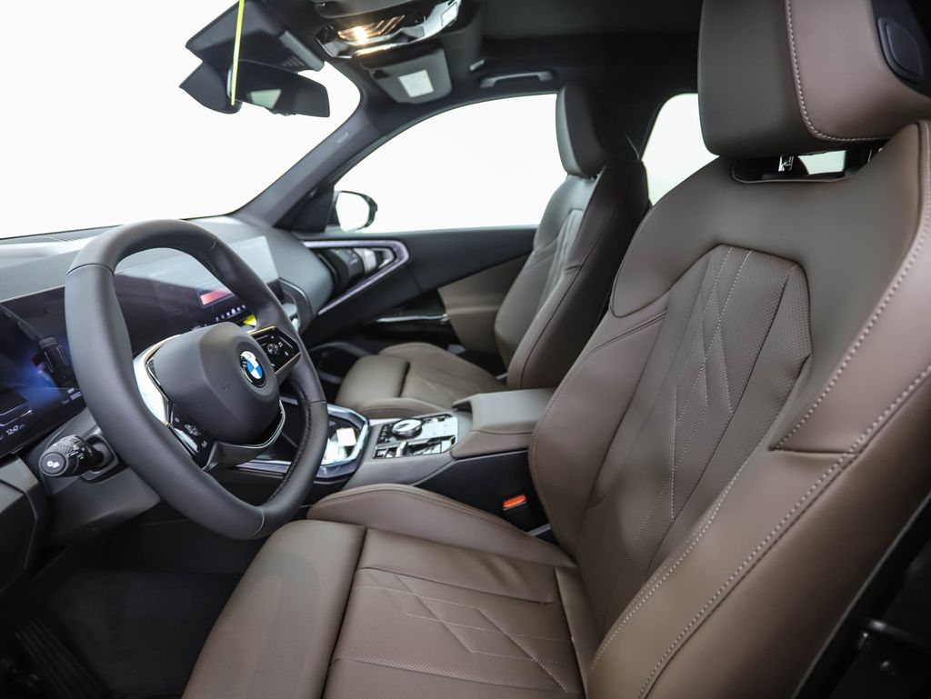 Thumbnail: 2026 BMW X3 - 11