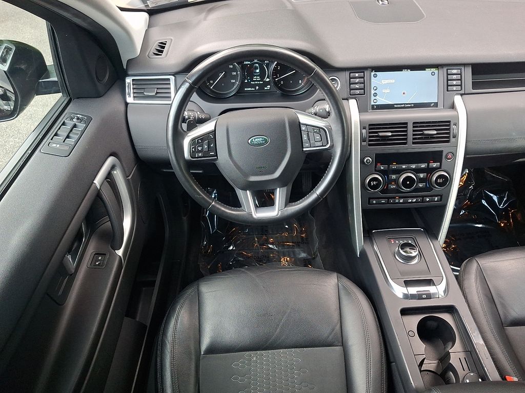 Thumbnail: 2018 Land Rover Discovery Sport - 11