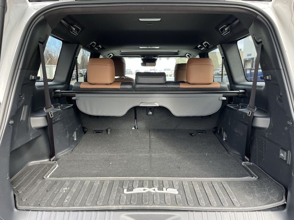 Thumbnail: 2024 Lexus GX - 24