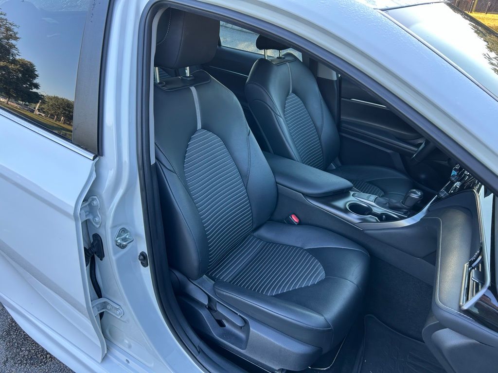 Thumbnail: 2023 Toyota Camry - 15