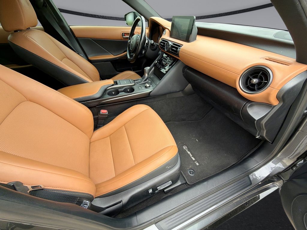 Thumbnail: 2024 Lexus IS - 15