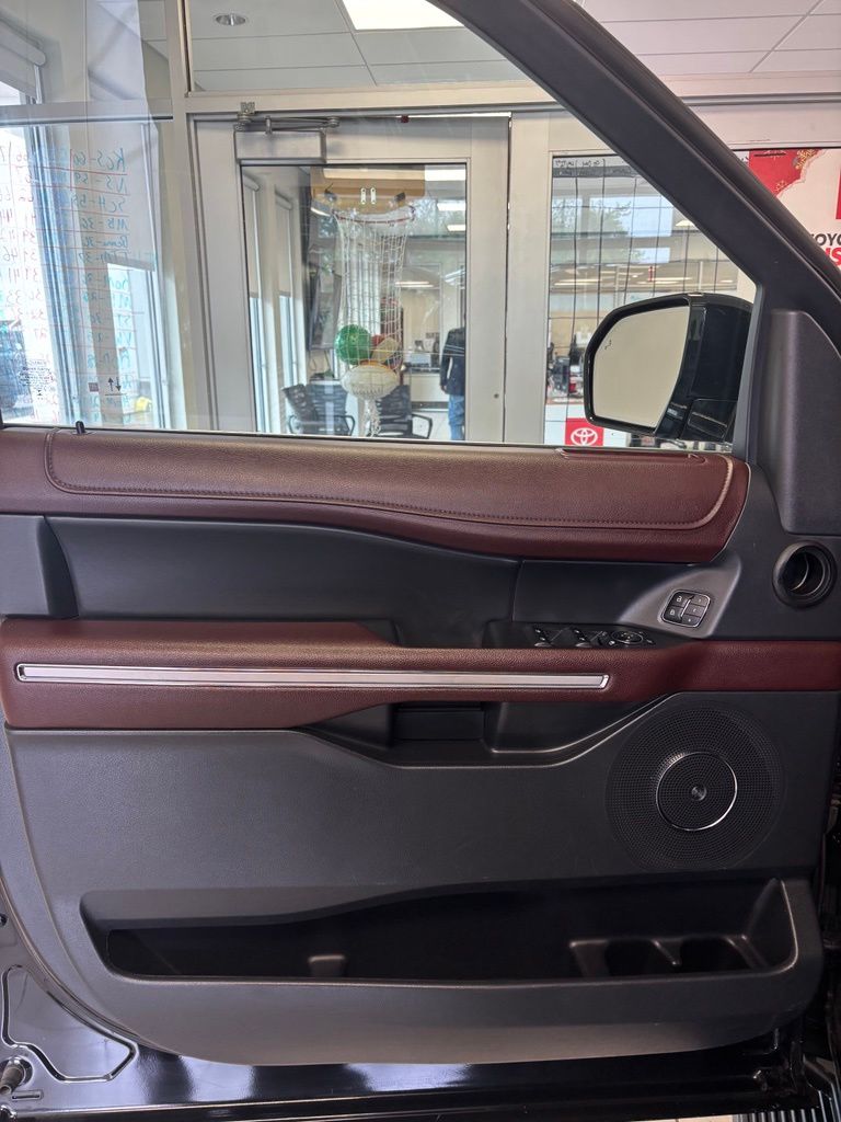 Used 2024 Ford Expedition SUV