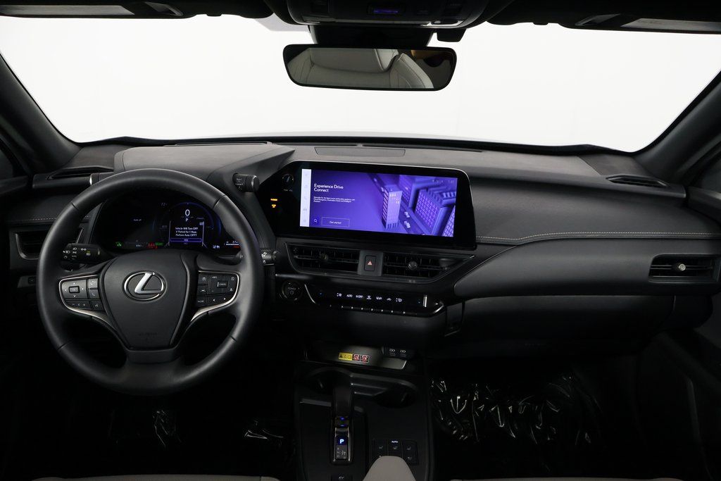 Thumbnail: 2025 Lexus UX - 8
