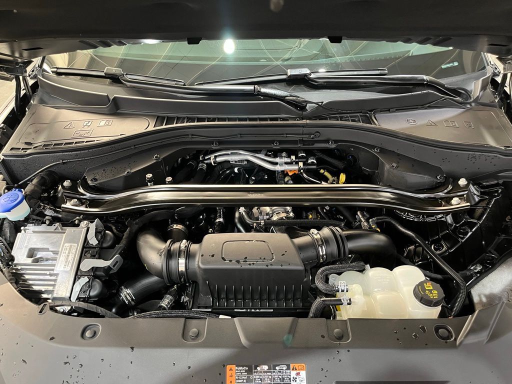 2024 Lincoln Aviator Reserve photo 2