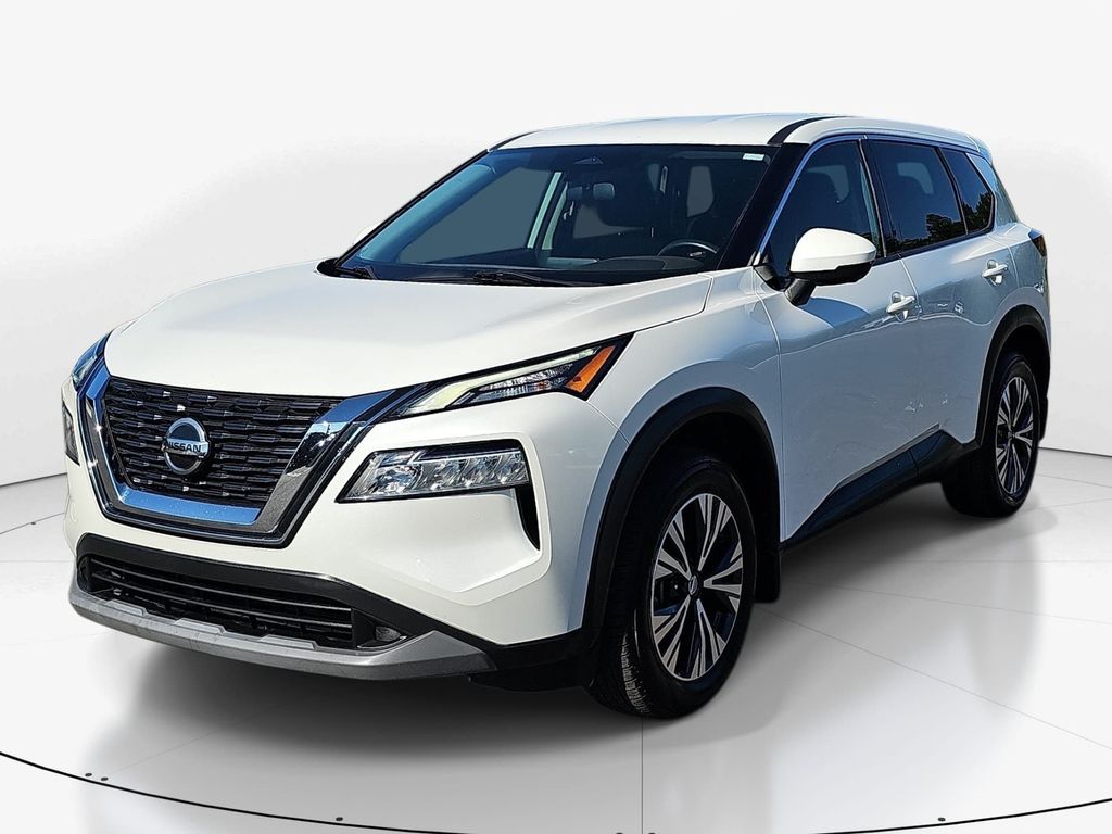 Used 2021 White Nissan SV image 8