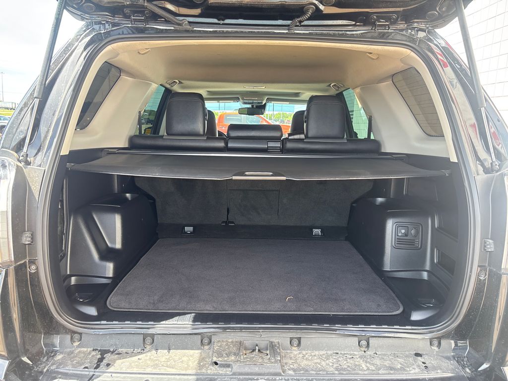 2022 Toyota 4Runner SR5 Premium - Photo 31