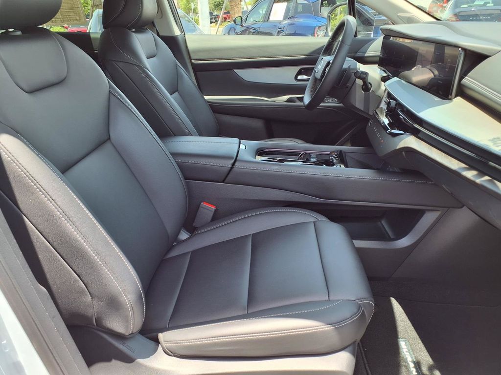 Used 2025 Nissan Murano SUV