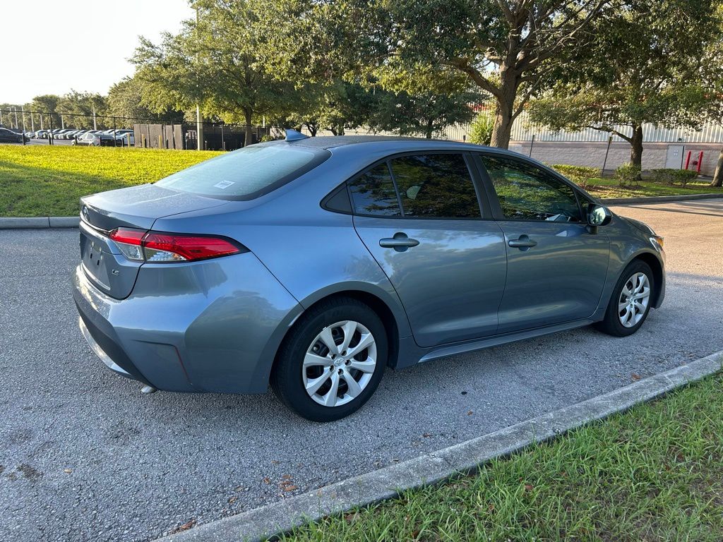 Thumbnail: 2022 Toyota Corolla - 5