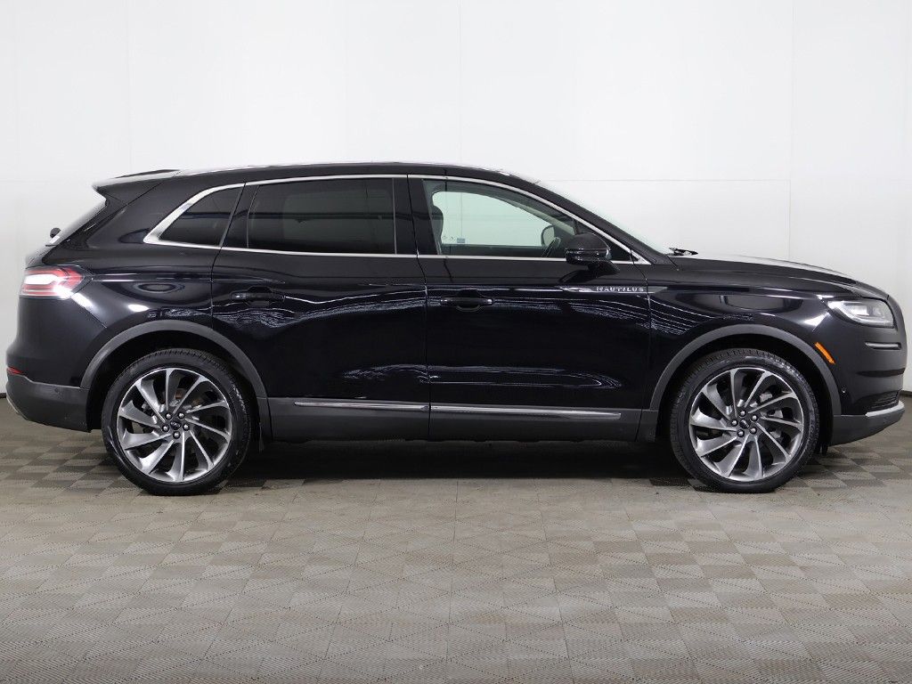 Used 2022 Black Lincoln Reserve image 21