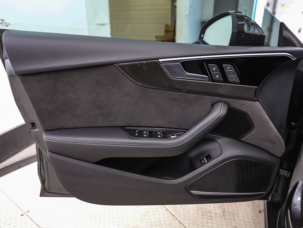 Thumbnail: 2021 Audi S5 - 9