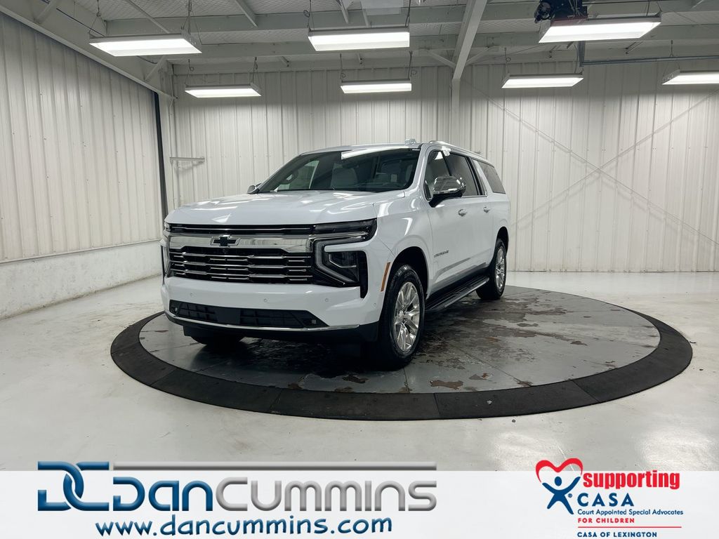 Polar White Tricoat 2026 Chevrolet Suburban SUV / Crossover Four-Wheel Drive 