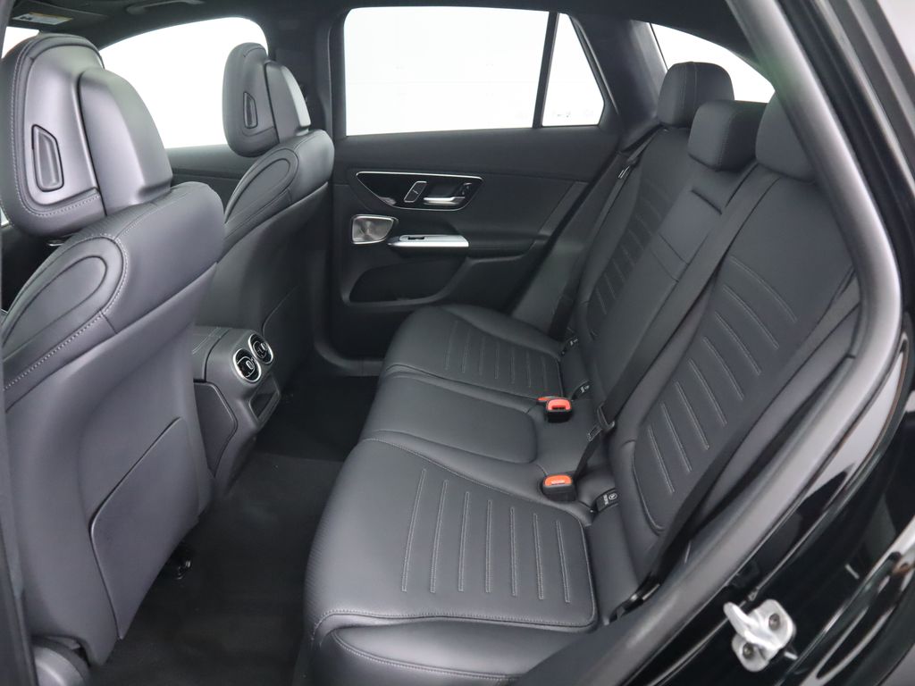 Thumbnail: 2026 Mercedes-Benz GLC - 23