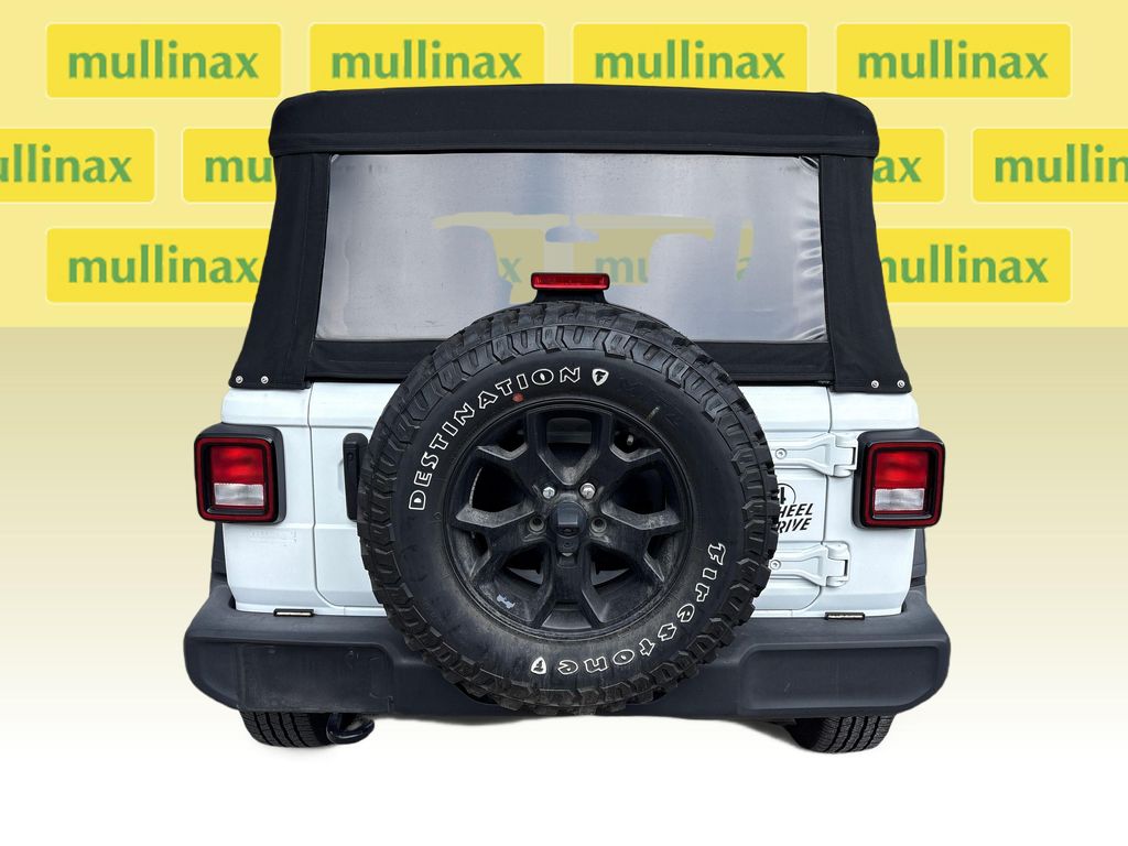 Used 2022 White Jeep Willys image 9
