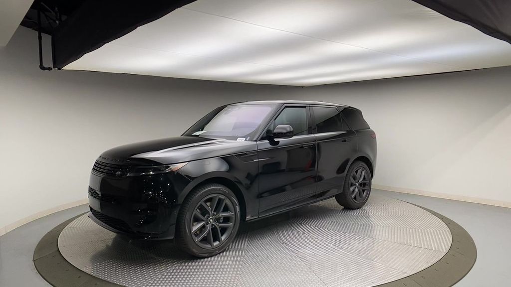 Thumbnail: 2023 Land Rover Range Rover Sport - 4