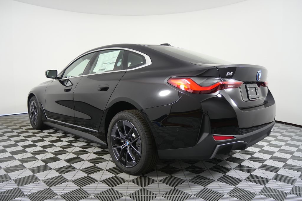Thumbnail: 2025 BMW i4 - 5