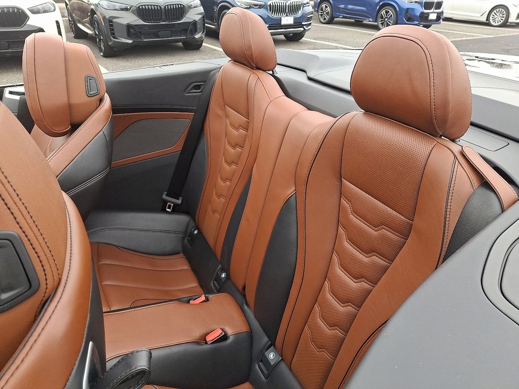 Thumbnail: 2023 BMW 8 Series - 10