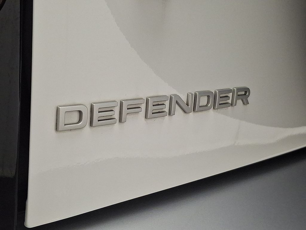 Thumbnail: 2024 Land Rover Defender - 31