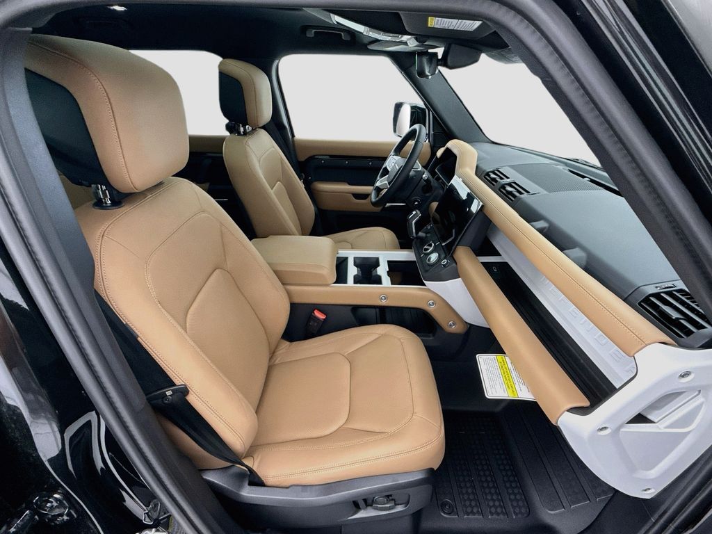 Thumbnail: 2026 Land Rover Defender - 18