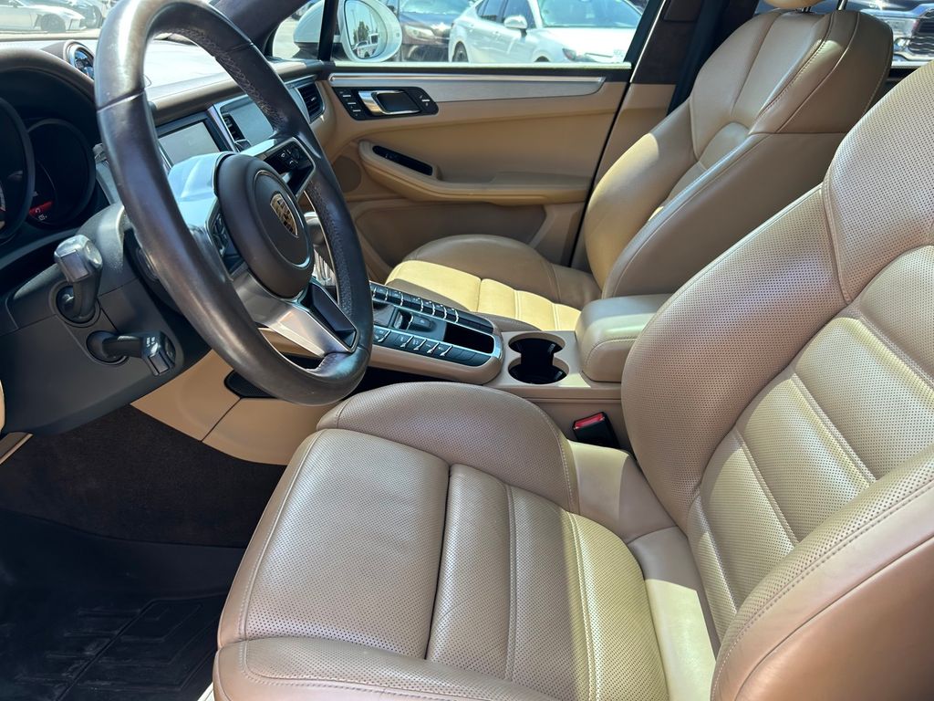 Used 2016 Porsche Macan SUV