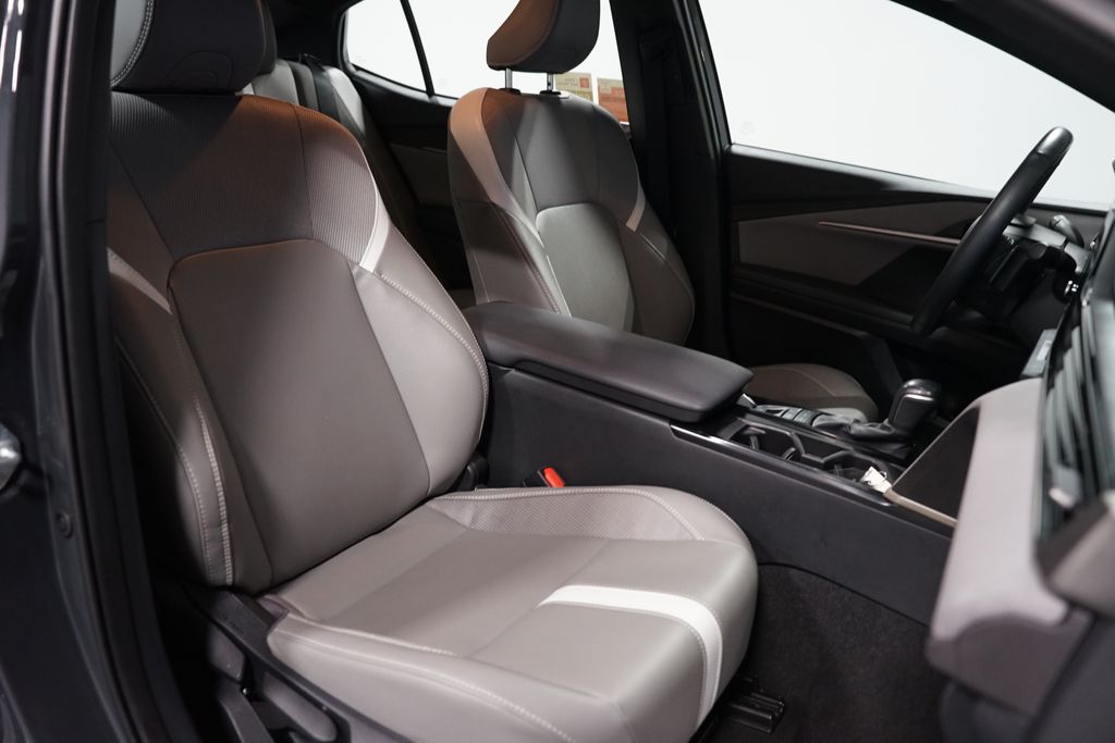 Thumbnail: 2025 Toyota Camry - 29