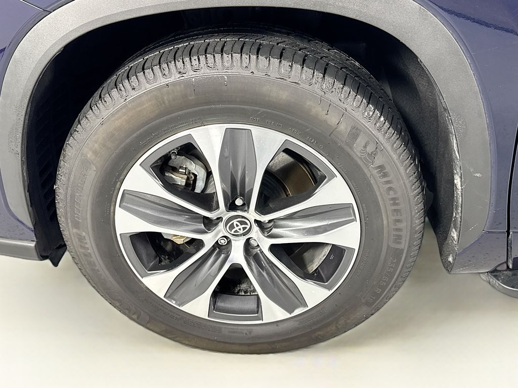 2021 Toyota Highlander Hybrid XLE photo