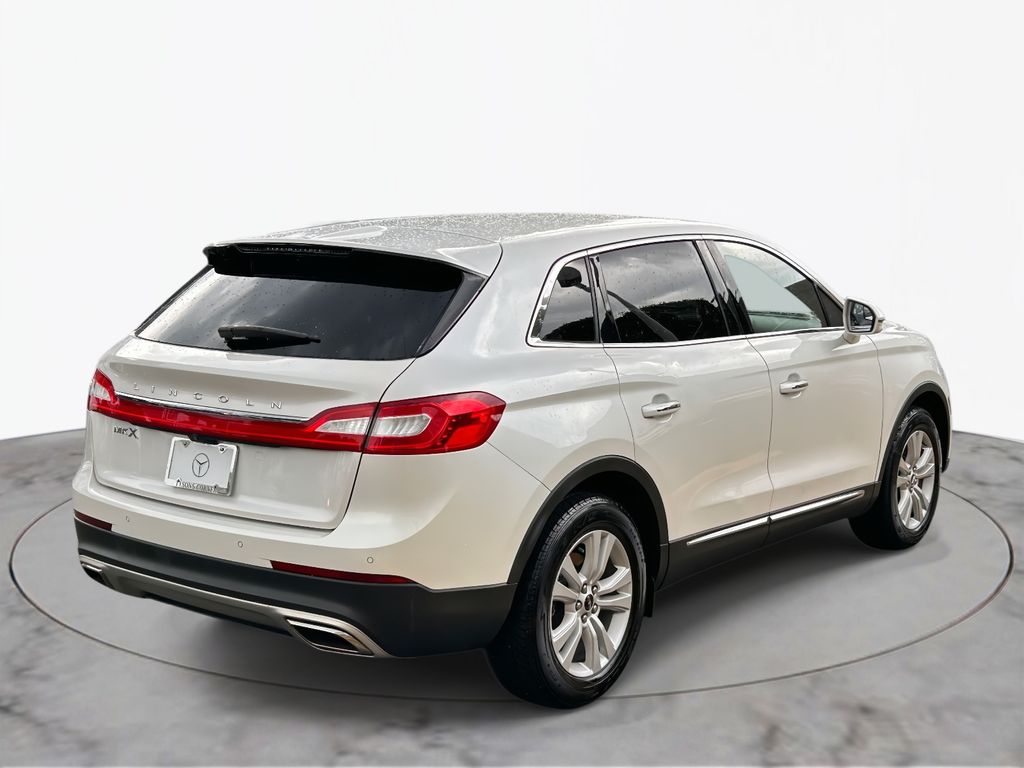 Thumbnail: 2016 Lincoln MKX - 4