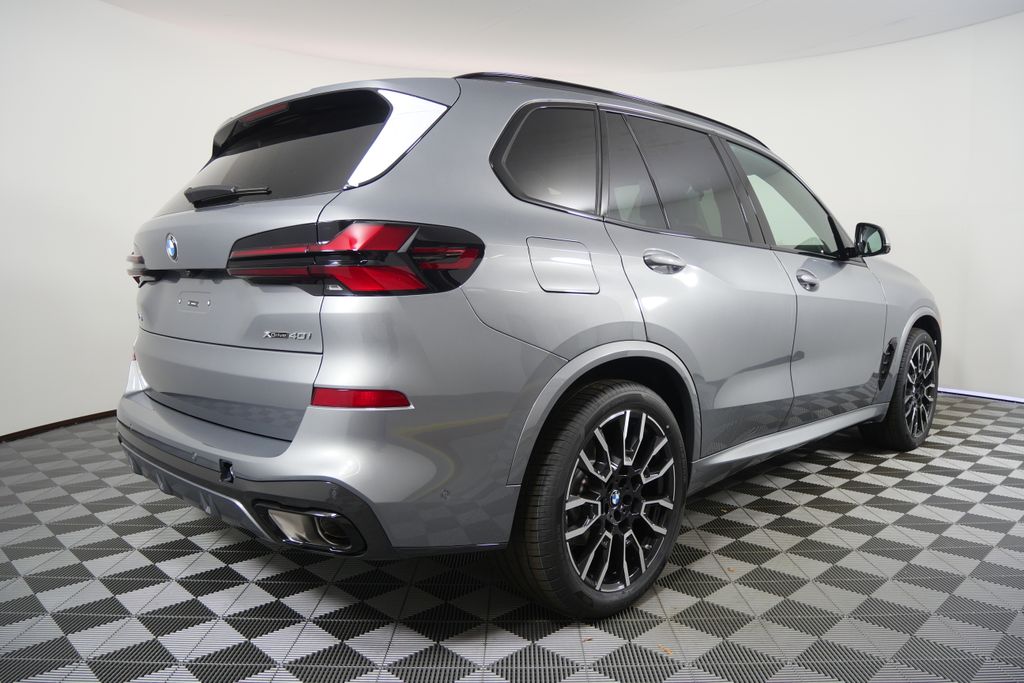 Thumbnail: 2026 BMW X5 - 3