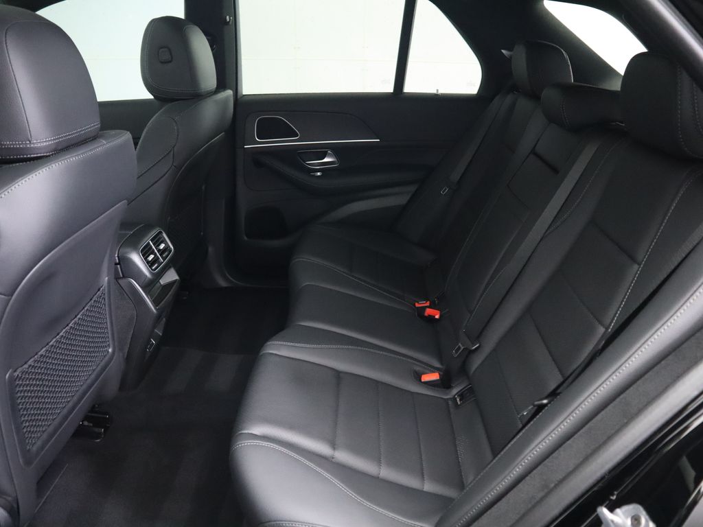 Thumbnail: 2025 Mercedes-Benz GLE - 22