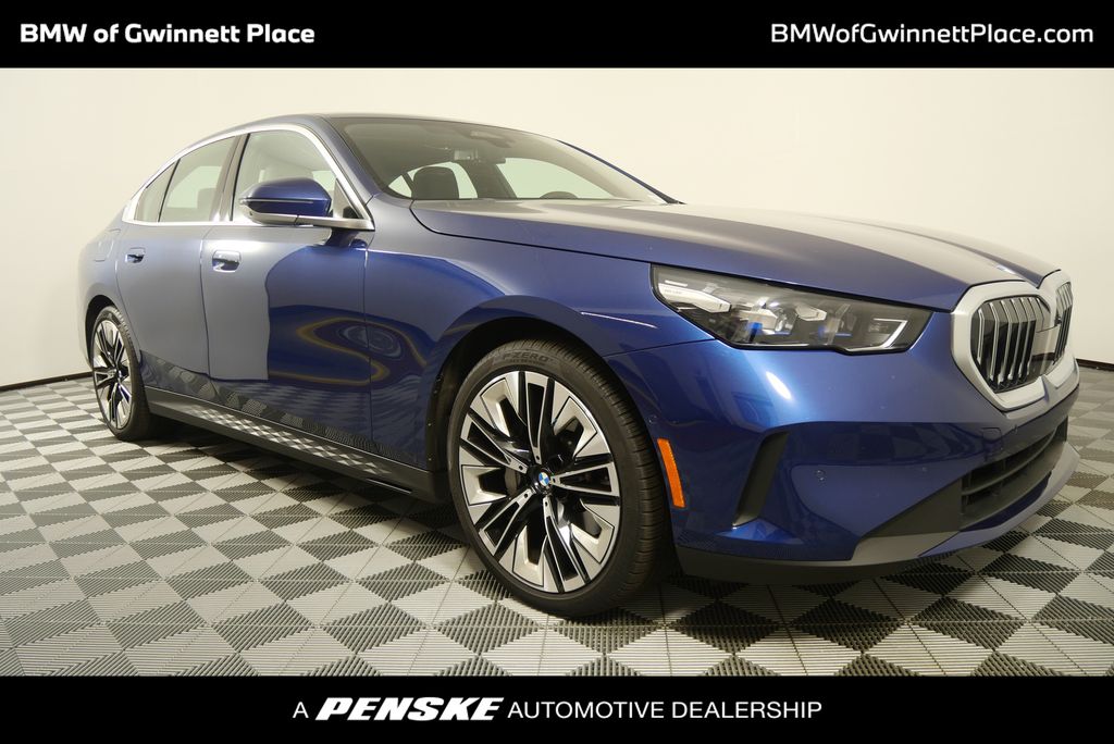 Thumbnail: 2024 BMW 5 Series - 1