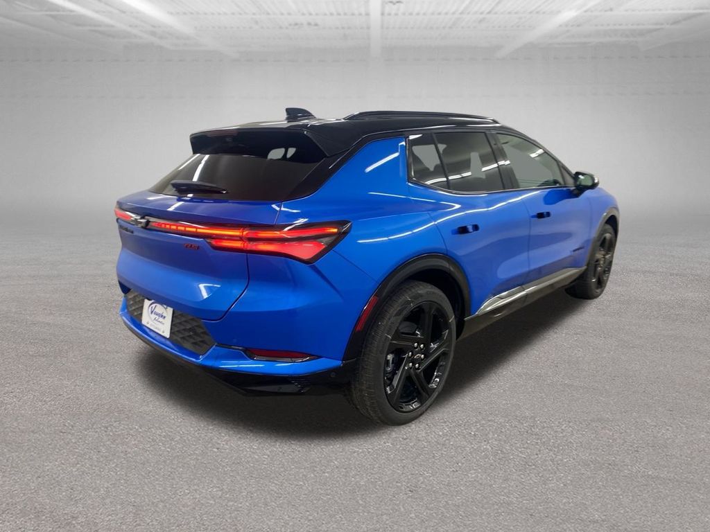2025 Chevrolet Equinox EV RS photo